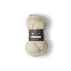 Isager Silk Mohair farge 0 kitt- ren silkemohair - hos Fru Kvist, sammen med resten av Isagers flotte garnkvaliteter