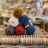 Isager Alpaca 1 - hos Fru Kvist, sammen med resten av Isagers flotte garnkvaliteter