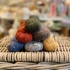 Isager Tweed hos Fru Kvist, sammen med resten av Isagers flotte garnkvaliteter