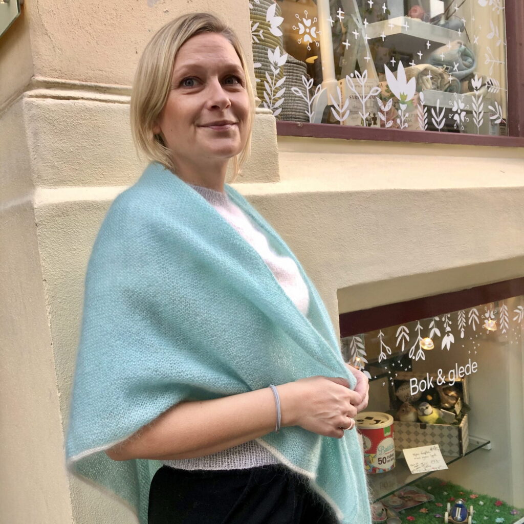 Fru Kvists jubileumssjal av Strikketrude - Bilde 4