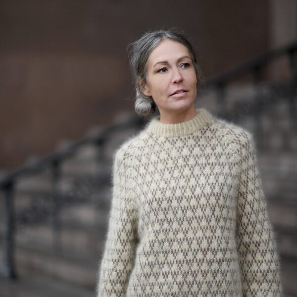 Spot Sweater av Anne Ventzel av originalt garnvalg av designeren - garnpakke