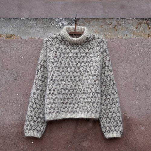 Spot Sweater av Anne Ventzel av originalt garnvalg av designeren - garnpakke