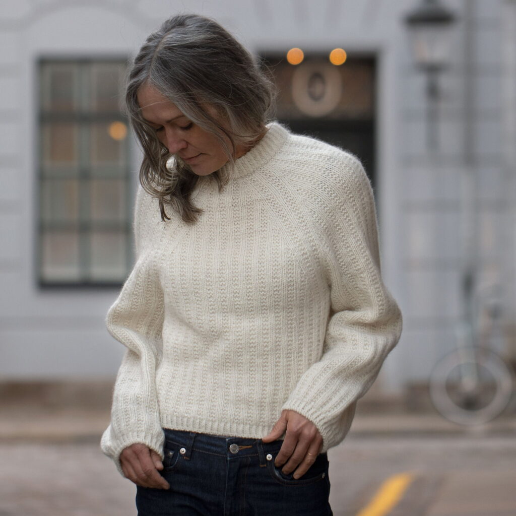 Klint Classic av Anne Ventzel - garnpakke og deilig Isagergarn får du hos Fru Kvist