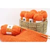 orange garn til strikk Kirkens Bymisjon orangeskjerf