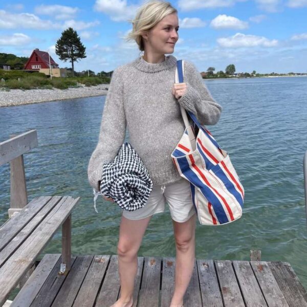 Novice Sweater Chunky Edition av PetiteKnit