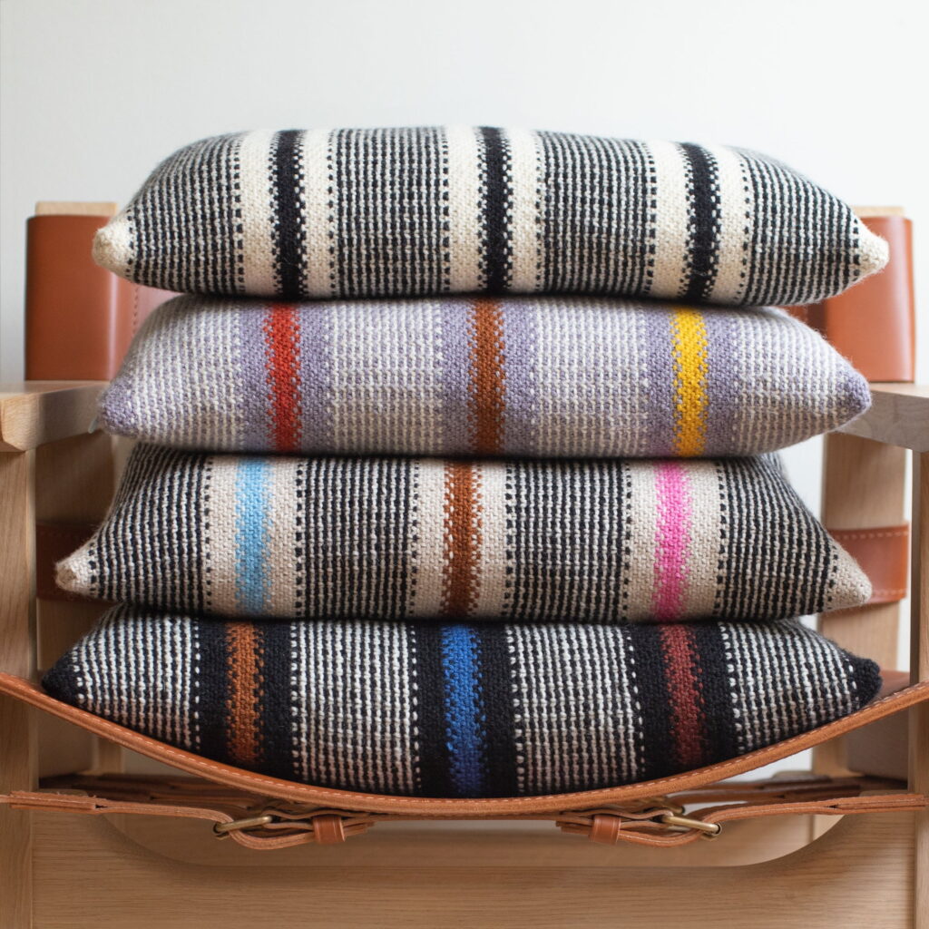 Kuno's Cushions av Anne Ventzel - Bilde 3
