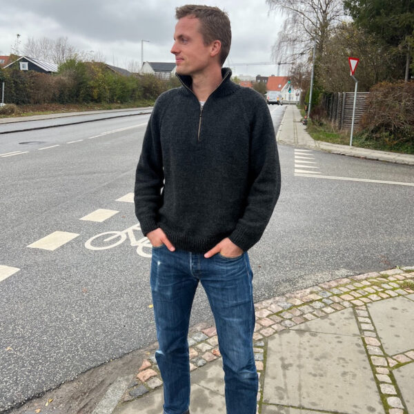 Zipper Sweater Light Man av PetiteKnit