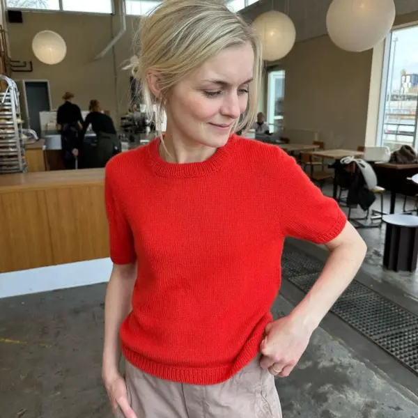 Poppy Tee av PetiteKnit
