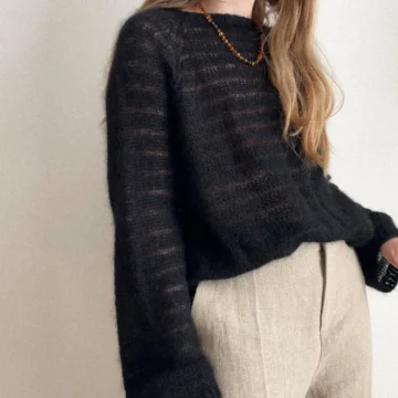 sook moon sweater av aegyoknit. Garnpakke hos Fru Kvist i Isager Garn