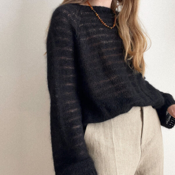 sook moon sweater av aegyoknit. Garnpakke hos Fru Kvist i Isager Garn