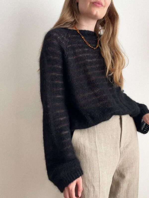 sook moon sweater av aegyoknit. Garnpakke hos Fru Kvist i Isager Garn