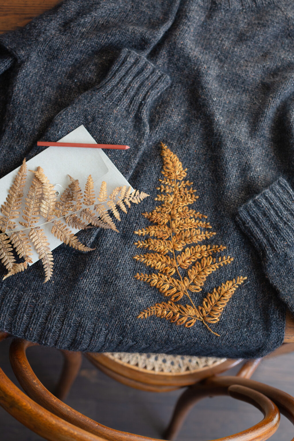 Embroidery on knits - Judit Gummlich - Bilde 5