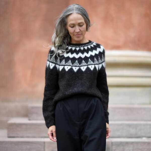 Selene sweater Anne Ventzel garnpakke hos Fru Kvist