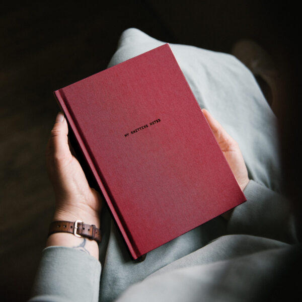 my knitting notes fra laine burgundy hos fru kvist