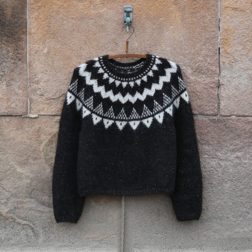 Selene sweater Anne Ventzel garnpakke hos Fru Kvist