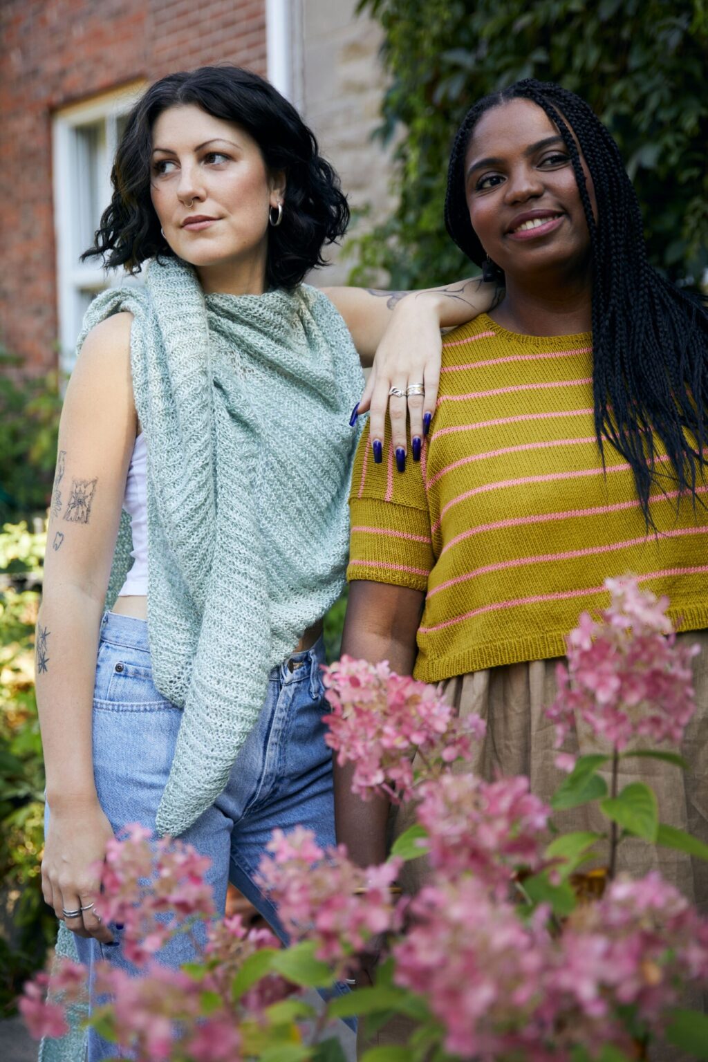Knits from the LYS: Espace Tricot. Laine publishing. frukvist.no