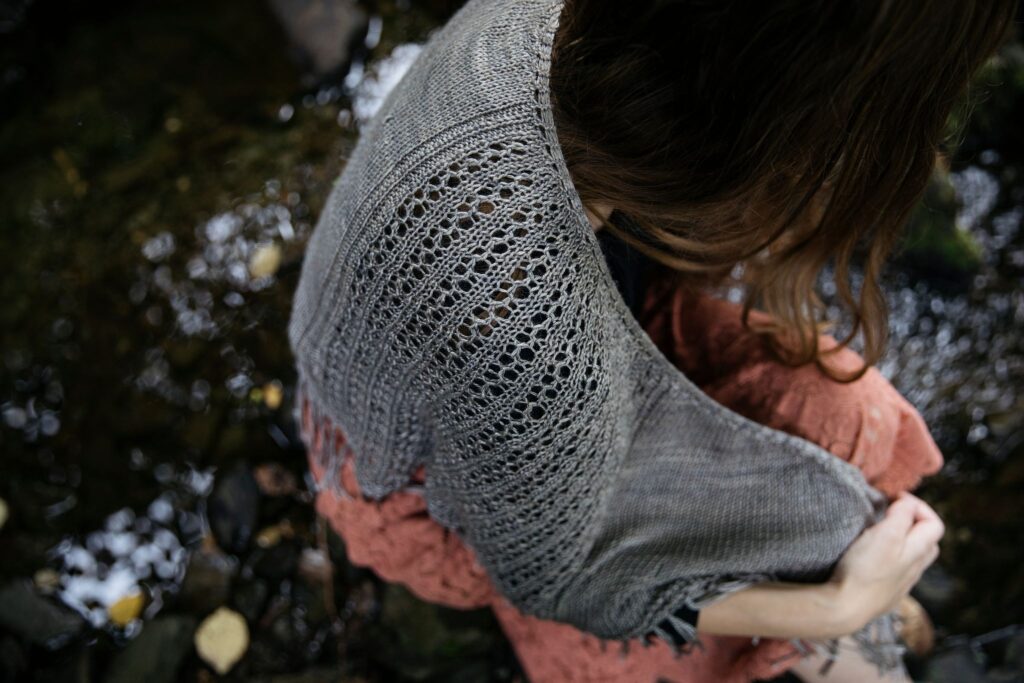 A Little Book of Moon-Inspired Shawls Pauliina Kuunsola Laine sjal frukvist.no