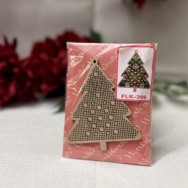 Ukrainsk Broderisett - Juletre med pynt