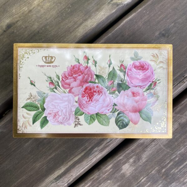 Nostalgisk boks med hengslet lokk og blomstermotiv