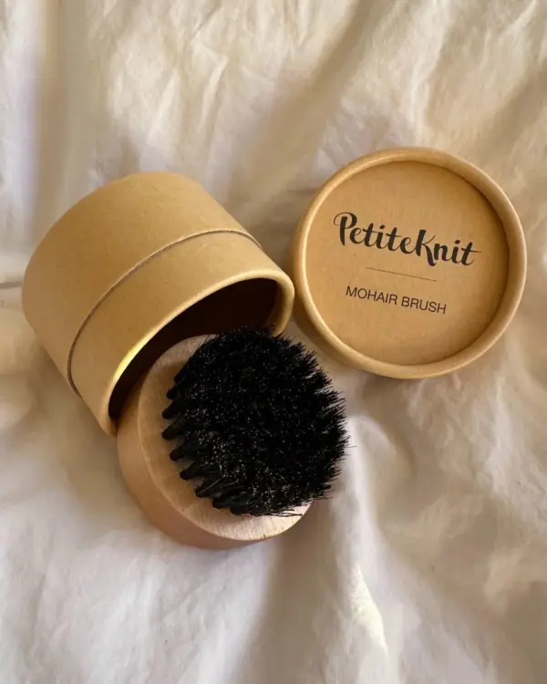 mohairbørtse mohair brush petiteknit strikketilbehør stell frukvist.no