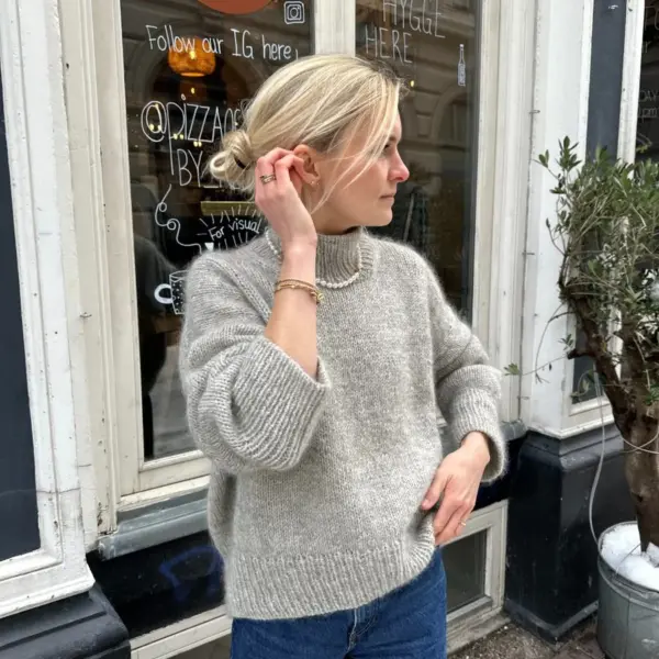 Weekend Sweater av PetiteKnit