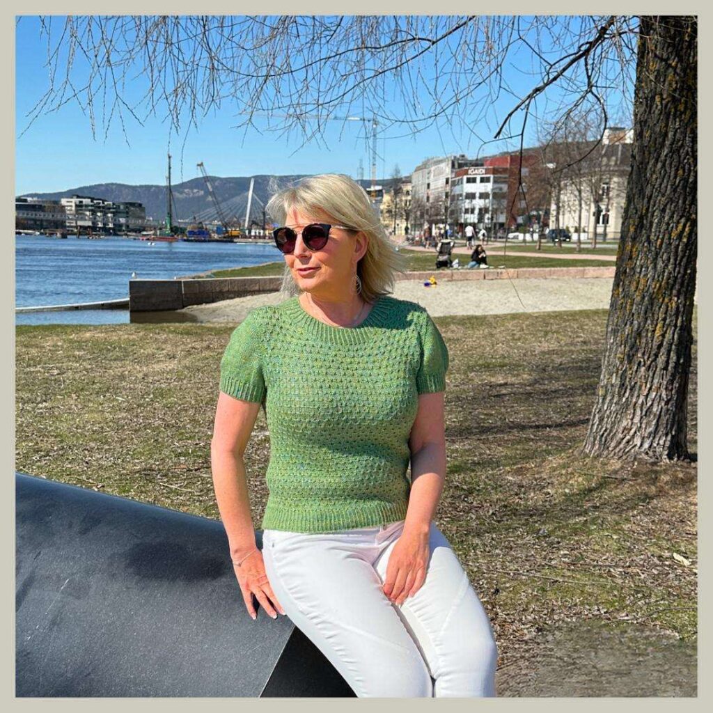 Mariannes sommertopp av Strikkeredet - Bilde 2