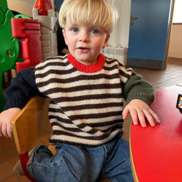 Holger Sweater av PetiteKnit