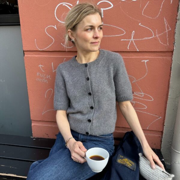 Maggie Cardigan av PetiteKnit