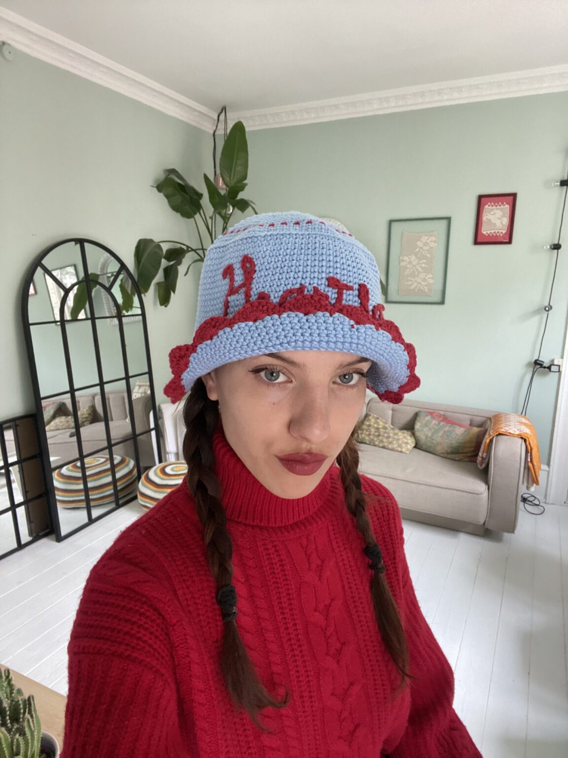 Festival Hat av Rose Svane