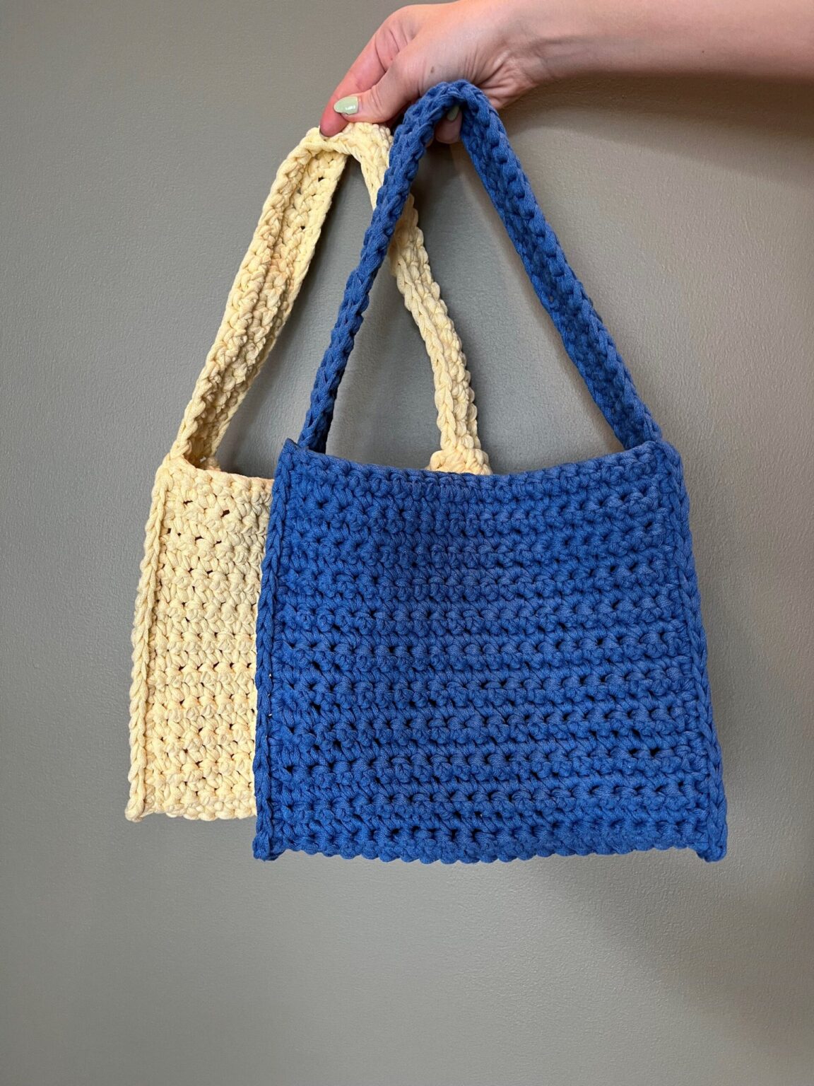 Carrie Midi Bag av Hilde Lundal