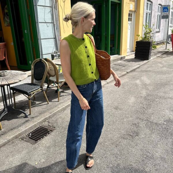 Maggie Vest av PetiteKnit