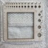 Fru Kvist - strikkefasthetsmåler i tre (10 x 10 cm) - Bilde 5