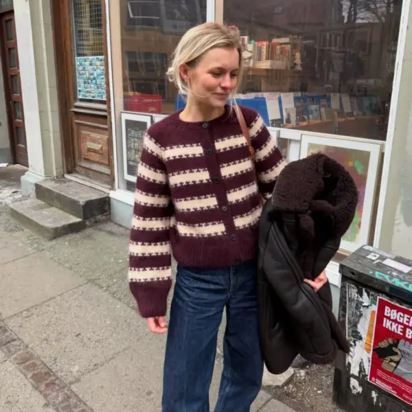 Key Cardigan av PetiteKnit