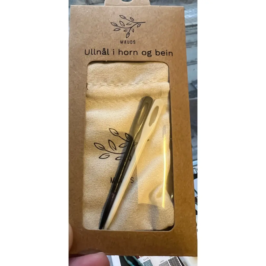 Ullnål i horn og bein