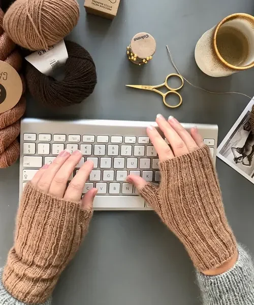 Office Gloves av Lene Holme Samsøe