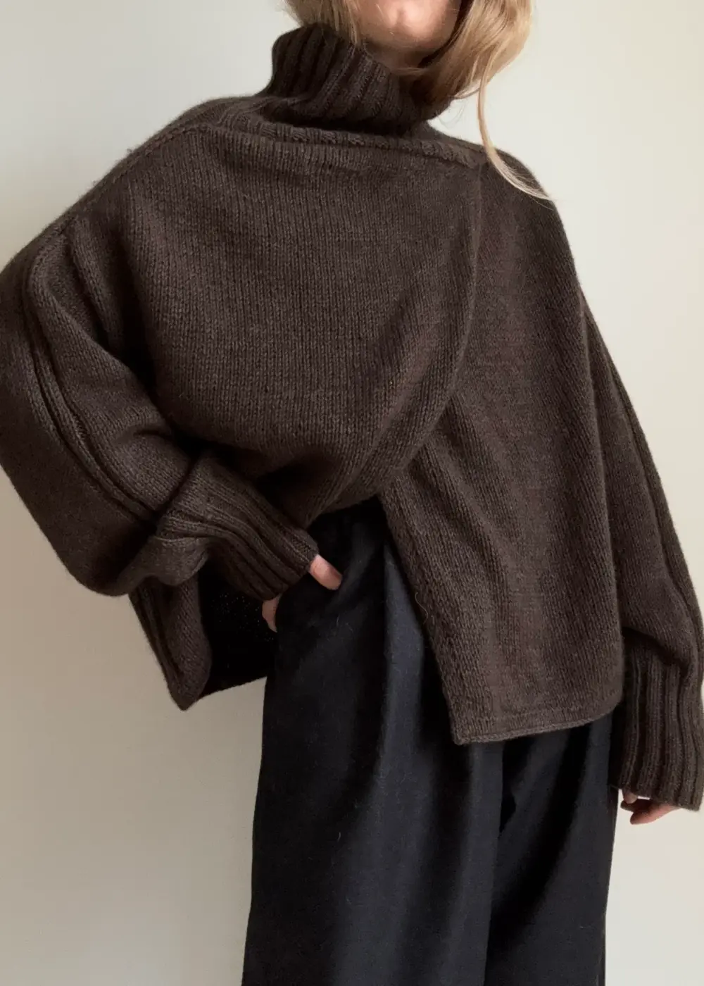 Umma Sweater av AegyoKnit