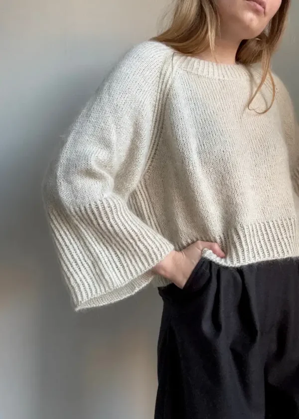 Lyra Blouse av Aegyoknit