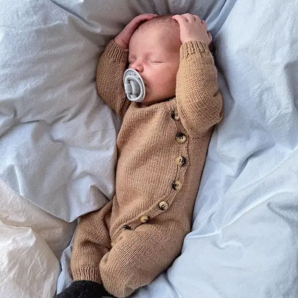 Monday Suit av PetiteKnit