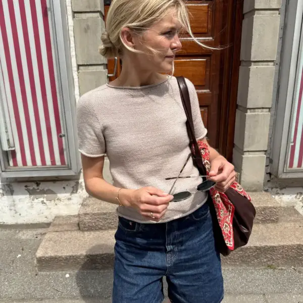 Ivy Tee av PetiteKnit