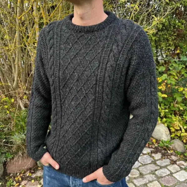 Moby Sweater Man av PetiteKnit