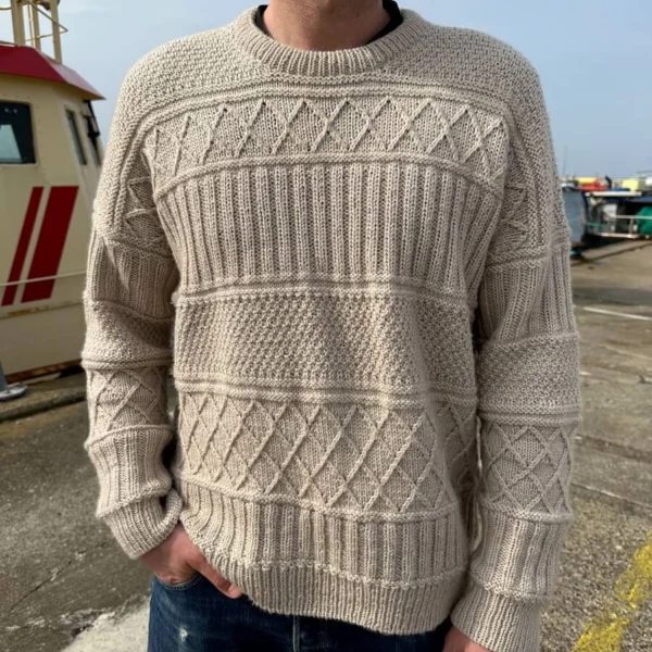 Ingrid Sweater Man av PetiteKnit