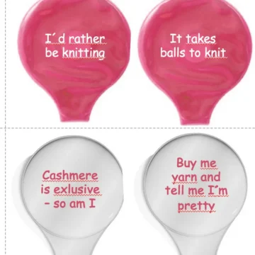 Mauds Strikkerefleks med engelske tekster