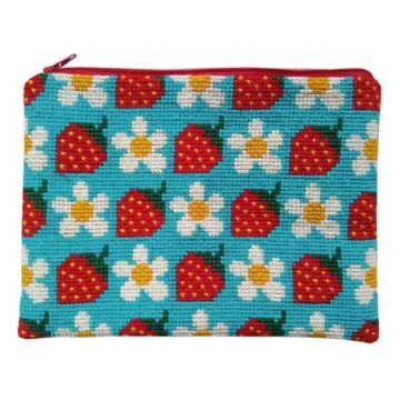 Fru Zippe Clutch – strawberry fields