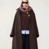 Sandnes Garn Mindy Sweater Chunky Edition med jakke over closeup