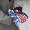 Spot Mittens av Anne Ventzel, flere farger