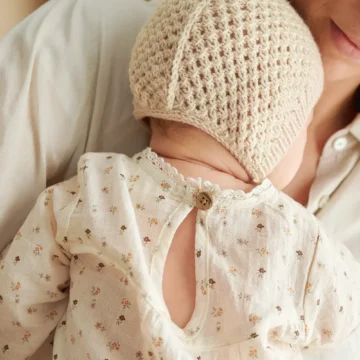 April Bonnet fra Sandnes Garn