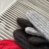 Dual Loop Mittens av Other Loops