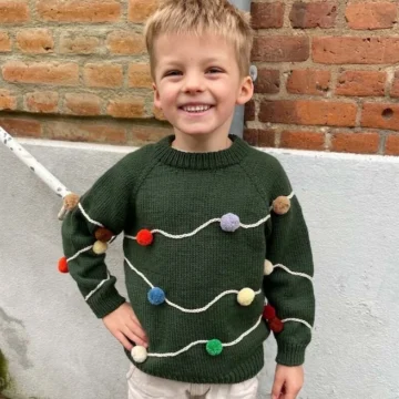 Let's Christmas Sweater available PetiteKnit I Double Sunday fra Sandnes Garn, hovedbilde