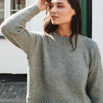 Astrid Sweater fra Knitting for Olive