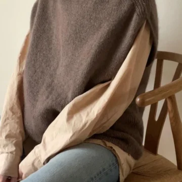 Axel av Lene Holme Samsøe, strikket i Sunday og Tynn Silk Mohair